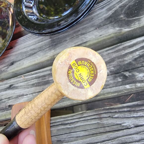 Missouri Meerschaum ORIGINAL Pipe Corn Cob Bamboo Shank Curved Stem EXCELLENT - Picture 3 of 11